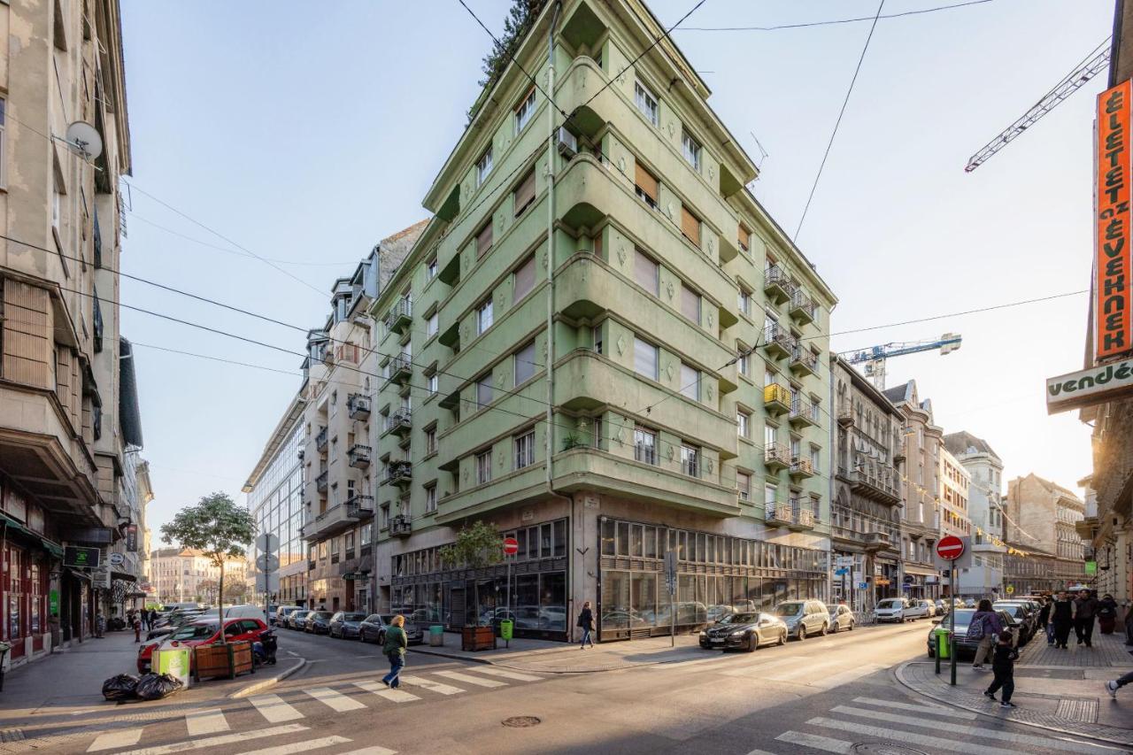 Chill On The Screened Balcony-Budapest Most Historic Landmarks Eksteriør bilde